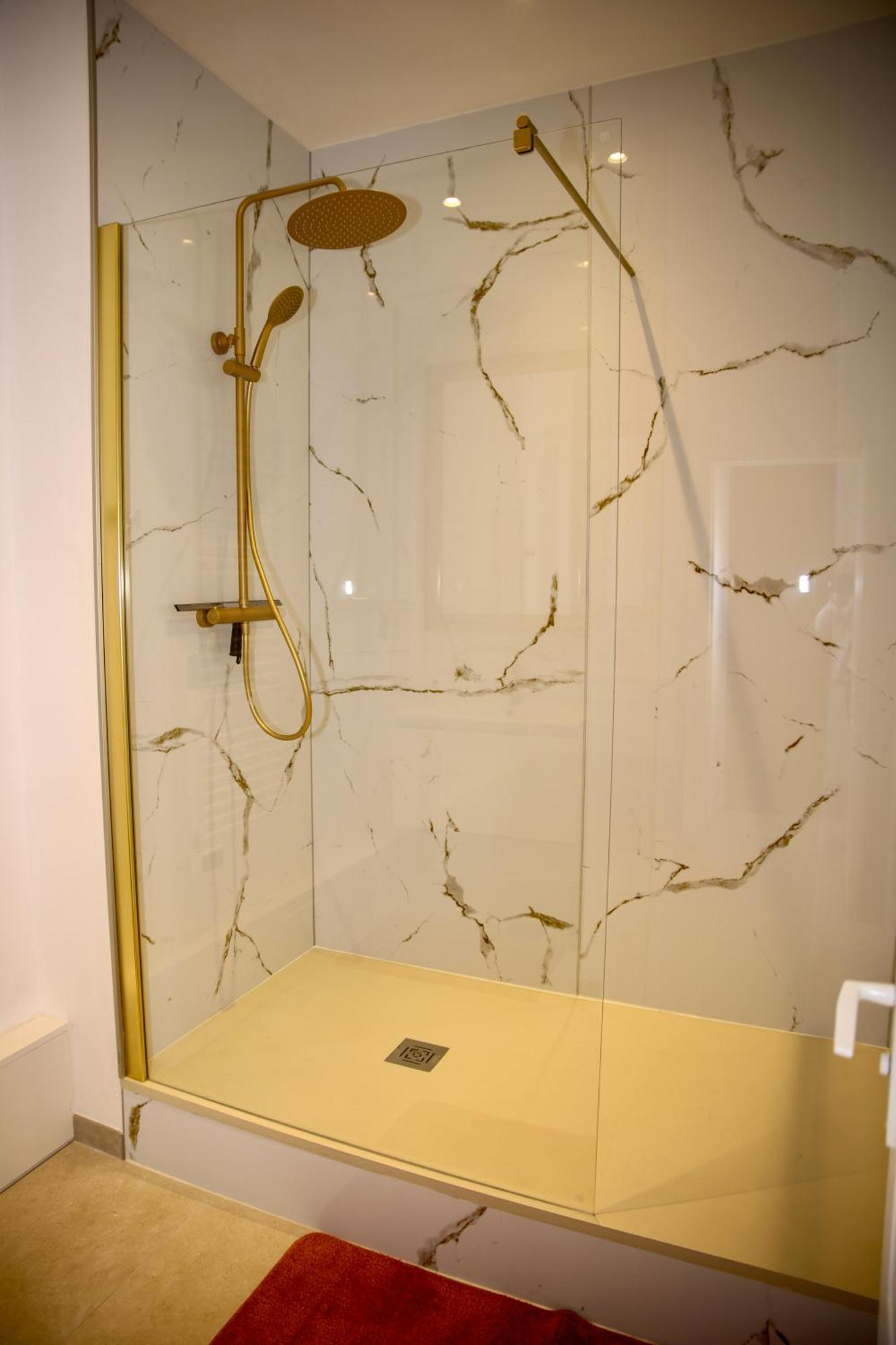Au Coeur Du Boulingrin Apartman Reims Kültér fotó