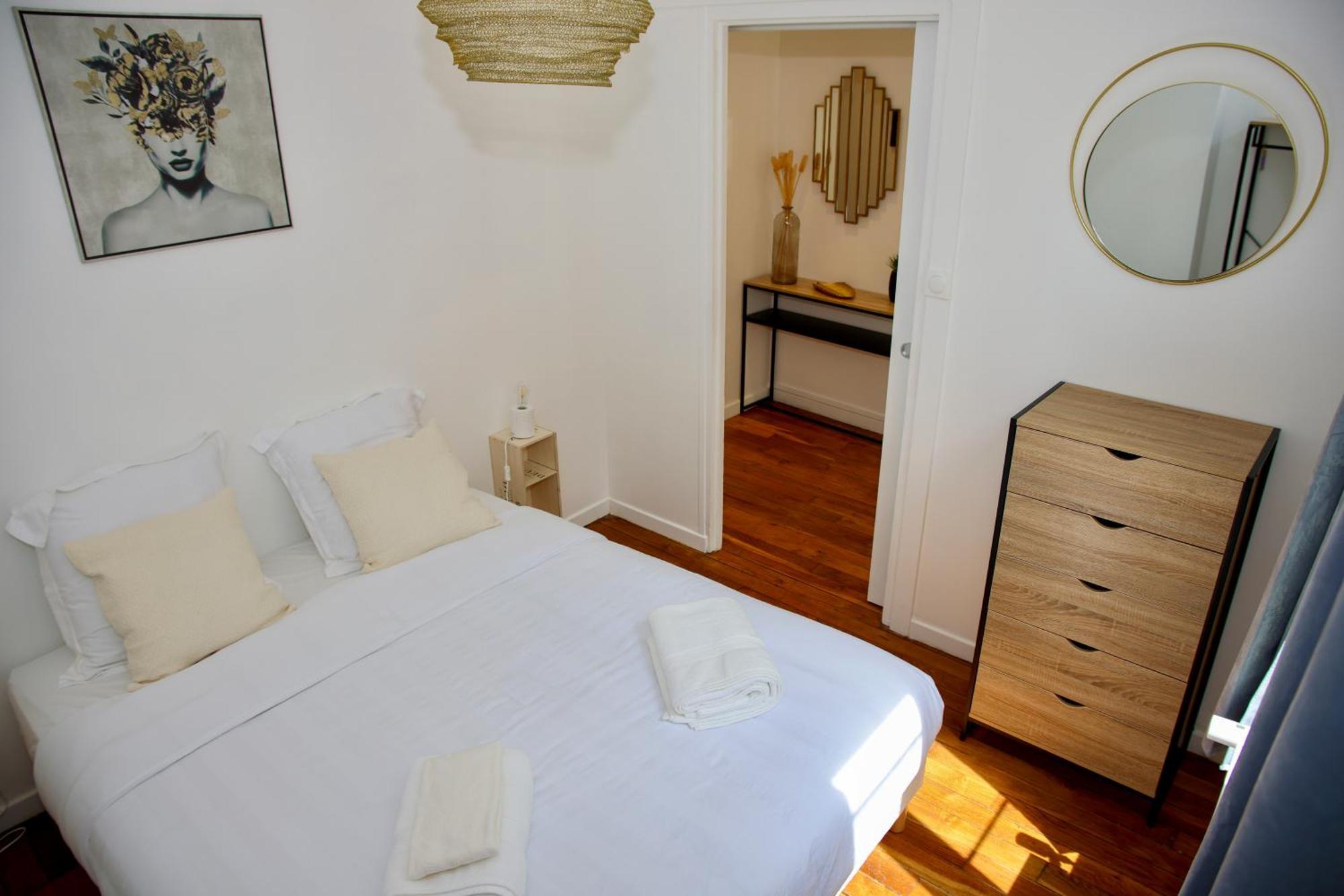 Au Coeur Du Boulingrin Apartman Reims Kültér fotó